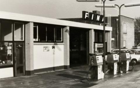 Mazda Jansen Arnhem 50 jaar het tankstation in Doorwerth